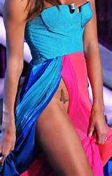 Belen Rodriguez Vagina deslizamento do deslizamento buceta sem calcinha |
