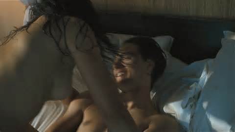 Mila Kunis nua e em max payne nu, nudez, transparente, Upskirt...