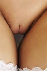 Buceta raspada linda rara pequena virgem intacta bichano adolescente