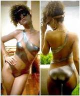 Rihanna envia o rabo no Tumblr, novamente