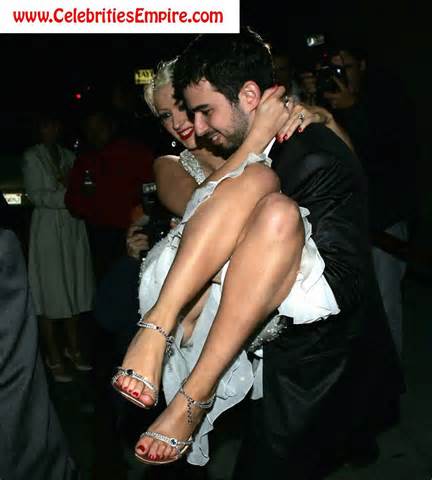 Christina Aguilera Oops Upskirt Pussy