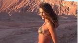 Irina Shayk mostra suas curvas sensuais ao ar livre no photoshot deserto e...