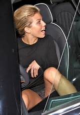 AnnaLynne mccord upskirt sair um carro e90 annalynne de 8 de julho de 2009...