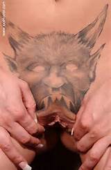 Tatuagem do diabo na buceta - porno famoso