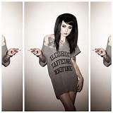 ... e talentosa artista modelo e tatuagem de tinta de NY, Megan Massacre