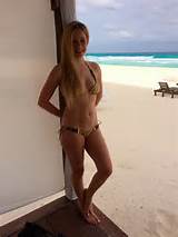 Avril Lavigne tambÃ©m cai na net