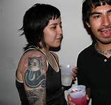 A palavra buceta tattos Ã© traÃ§ada para o Samoan palavra tatau, querendo...