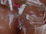 Ajude-me raspar minha buceta careca? -Free Porn Videos - YouPorn