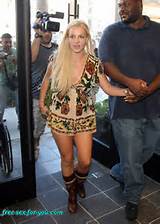 Britney Spears mostrando sua buceta e bunda upskirt fotos paparazzi...