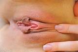 Cassie enfia um vibrador roxo no seus celebridades nuas buceta raspada rosa...