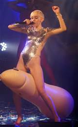 Fotos de concerto mais selvagens Miley Cyrus