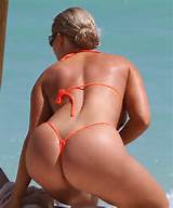 Fotos de Nicole Coco Austin Bikini com Nip deslizamentos Crotch Pics & muito...