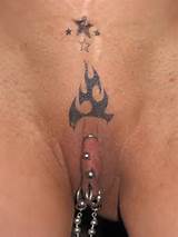 piercing e tatuagem buceta