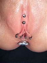 piercing buceta e anal conectado