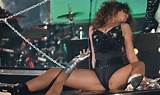 Rihanna buceta ver atravÃ©s de & quente virilha IN Concert |