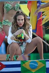 A celebridade Oops Digest: Deslizamento buceta de Jennifer Lopez Copa do mundo...