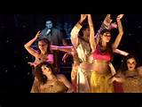 ... entretenimentos com Karan - Pussycat Dolls - Jai Ho - YouTube