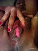 Black-Amateur-fingering-Pink-Pussy-3