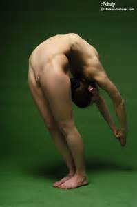 Contorcionista nua /Nude-gymnastics6