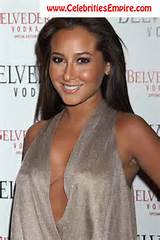 Adrienne Bailon deslizamento de buceta LOL...